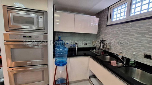 En Venta Casa Remodelada En La California Sur 25-3348 Le