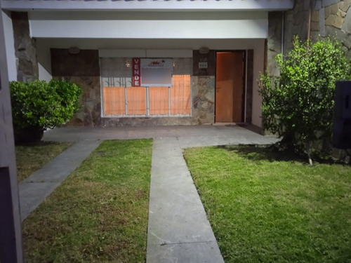 Imagen 3 de 15 de Venta De Casa En Malvin Sur 2 Dormitorios Con Renta