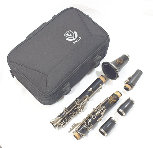 Imagem 2 de 10 de Clarinete Eagle Cl04 Sib 17 Chaves C/ Estojo Cl 04 Clarineta