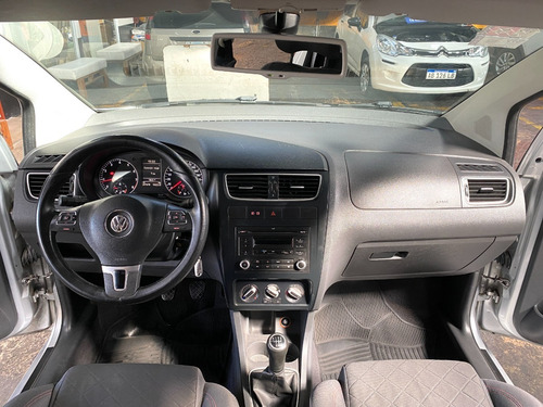 Imagen 12 de 23 de Volkswagen Suran 1.6l 2013