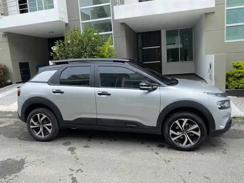 Citroën C4 Cactus 1.6 Shine Turbo Aut