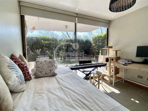 Departamento En Venta 2 Dorm. Con Jardín En Vitacura