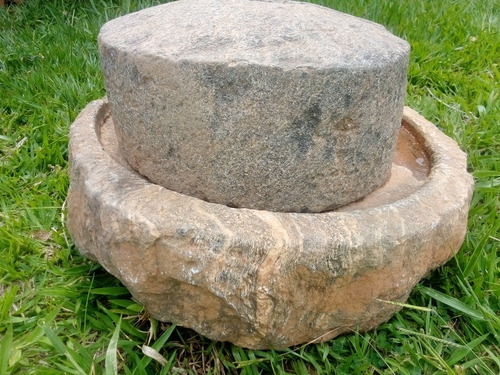Pedras De Moinho Antigo. 300kg (Usado)