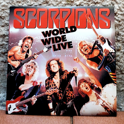 Scorpions (world...) Wasp, Motley Crue, Van Halen, Kiss.