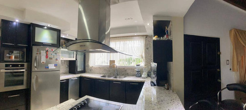 Imagen 3 de 11 de En Venta Casa Quinta Amoblado Y Equipado S/g