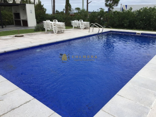 Muy Lindo Departamento De 2 D, 2 Baños Con Terraza Con Parrillero Ideal Para Vivir Todo El Año. Consulte!!!!!!!-ref:573