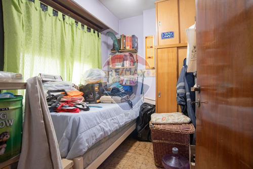 Venta Casa 4 Amb. En Palomar Av. Rosales 2100
