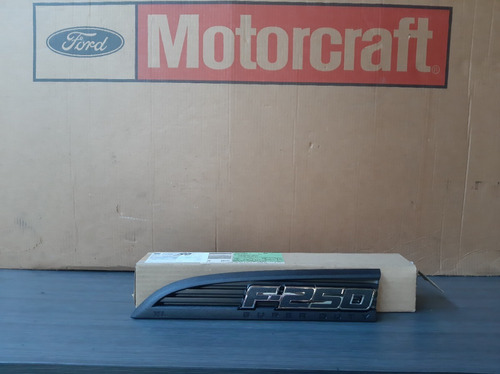 Emblema Guardafango Izquierdo F250 Super Duty Original Ford