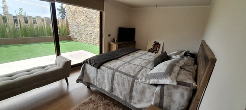 Se Vende Hermoso Departamento De 3d2b Con Terraza Y Patio