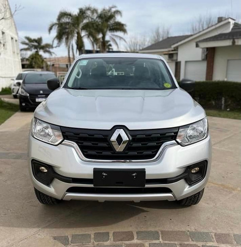 Imagen 2 de 16 de Renault Alaskan D/cab.2.3 Tdi 160cv M/t Confort 4x4 0km My23