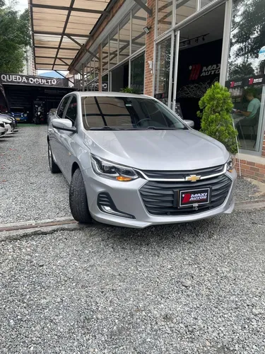 Chevrolet Onix 1.0T Premier Hatch At