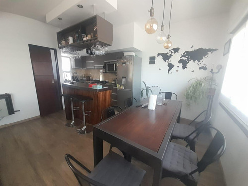 Duplex De 4 Amb Con Patio - Munro