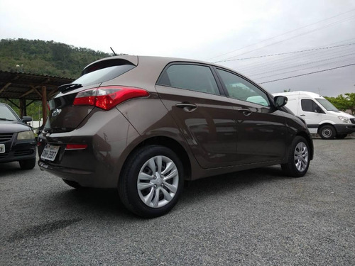Imagem 2 de 15 de Hyundai Hb20 Confort 1.0 12v 2018 Flex Completot