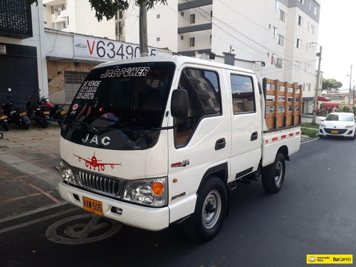 Jac 10-35 Estacas 4x2