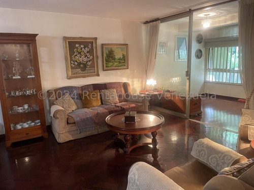 Acogedor Apartamento Con Exceelnte Distribucion La Florida Rsz