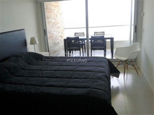 Moderno Apartamento De Dos Dormitorios Con Vista Al Mar - Punta Del Este- Ref: 332