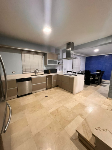 Cv-1613 Zona Norte Townhouse Villa Aloha Avenida Universidad