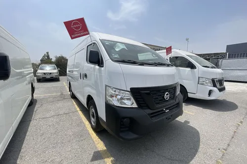 Nissan Urvan 2.5 Panel Amplia Aa Paquete Seguridad Mt