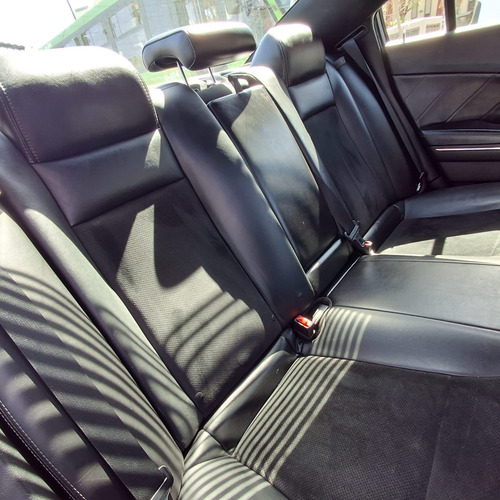 Dodge Charger 5.7 R-t Mt