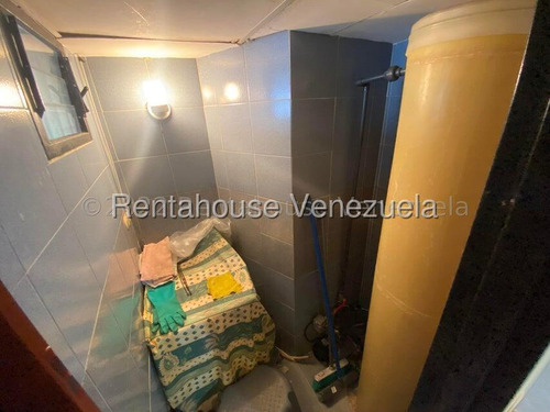 Lm Apartamento En Alquiler En Playa Grande Cod 25-24470 Yg