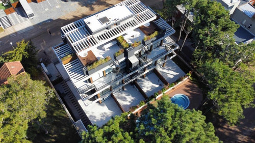 Departamento Premiun En Edificio Zeus Pinamar