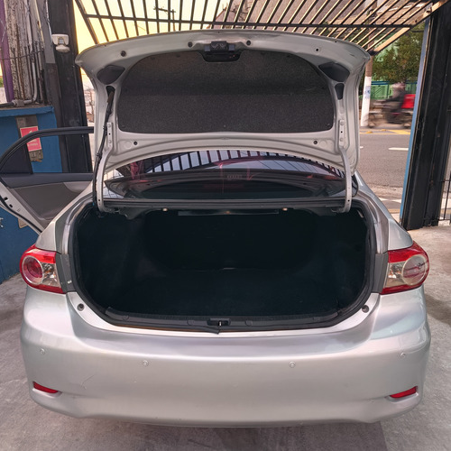 Toyota Corolla 1.8 16v Xli Flex Aut. 4p