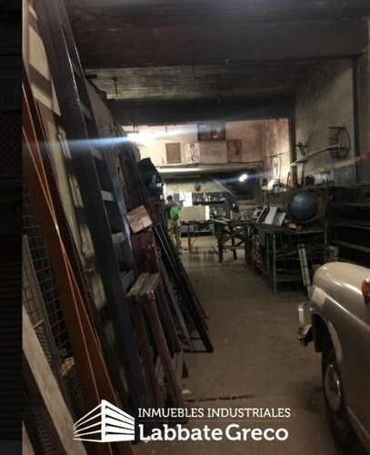 Imagen 4 de 9 de Galpon En Venta En Caseros