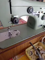 Comprar Máquina De Coser Necchi Lucia Con Accesorios Verde Claro