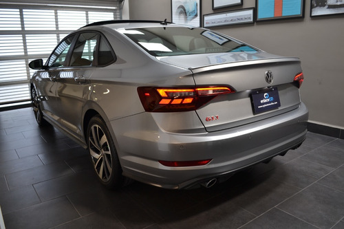 Imagen 5 de 13 de Volkswagen Jetta Gli 2020