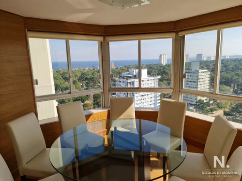 Apartamento De 3 Dors Con Excelente Vista Y Cerca De Los Centros Comerciales.