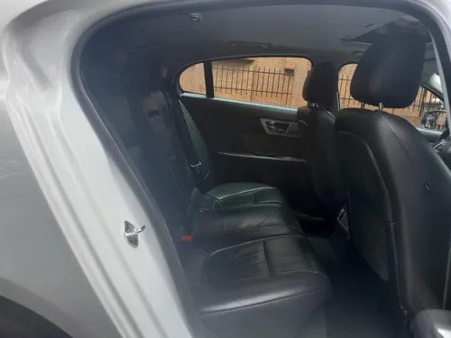 Jaguar XF 2.0 Luxury