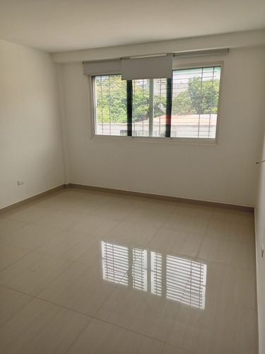 Imagen 8 de 17 de Espectacular Casa En Urb. Paso Real