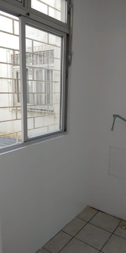 Imagem 13 de 15 de Apartamento A Venda Com 2 Quartos No Bairro Trindade Em Florianopolis. - V-81324