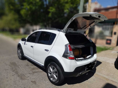 Renault Sandero Stepway 2012 1.6 Rip Curl 105cv