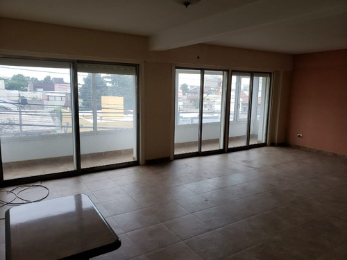Imagen 18 de 27 de Venta Edificio Zona La Loma