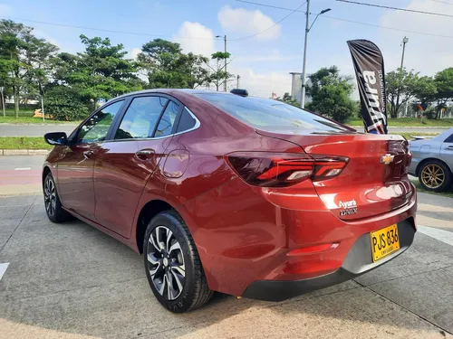 Chevrolet Onix 1.0T Premier Sedan At