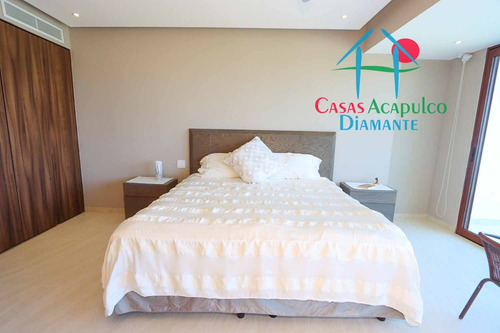 Cad La Isla Emerald J5. De Playa. Terraza Frontal Con Vista A Los Jardines Y Albercas