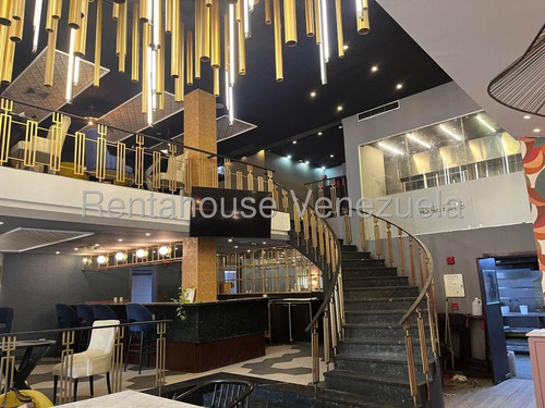 Las Mercedes Con Inmejorable Precio !! Fondo De Comercio Operativo (restaurante De Lujo), 1.250 M2. Bella Decoración, Mobiliario Y Equipos De Cocina. Hermosa Barra. Inmejorable Ubicación !!