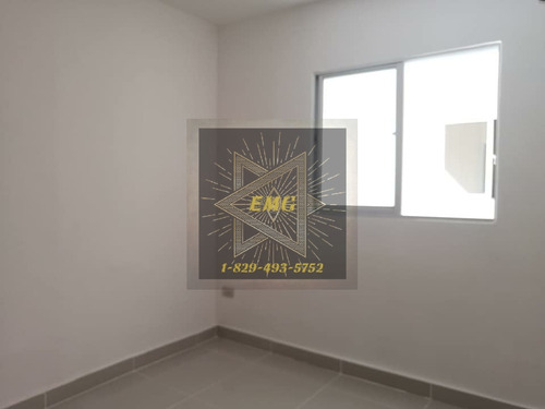 Apartamento Con Patio En La Hispanoamericana En Residencial