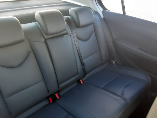 Imagen 11 de 16 de Peugeot 408 Feline Tiptronic