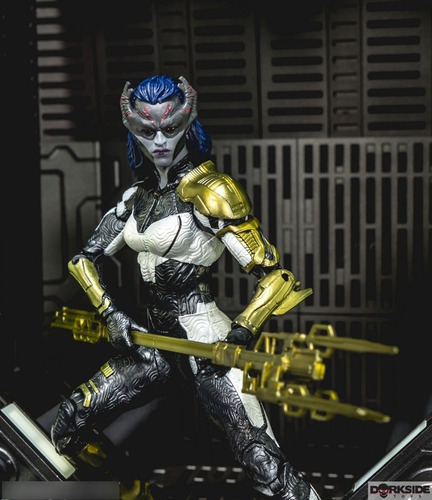 Figura Proxima Midnight - Infinite War - Marvel Legends Mcu (Usado)