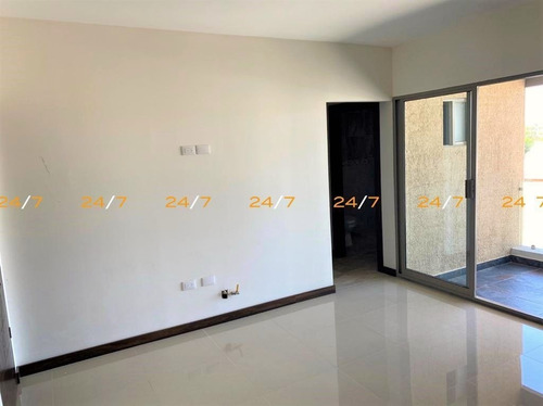 Imagen 5 de 11 de Centrico Departamento En Venta!!!
