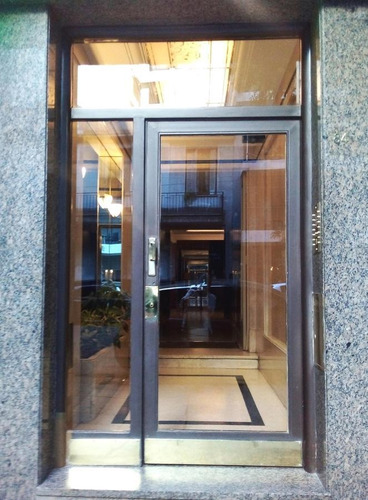Impecable Departamento De 3 Ambientes Con Dependencia Y Cochera En Caballito