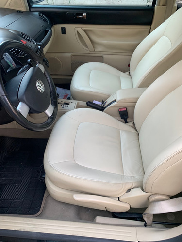 Volkswagen New Beetle 2.0 3p Automática