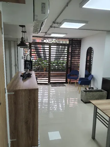 Oficina/local Comercial Primer Piso En Versalles