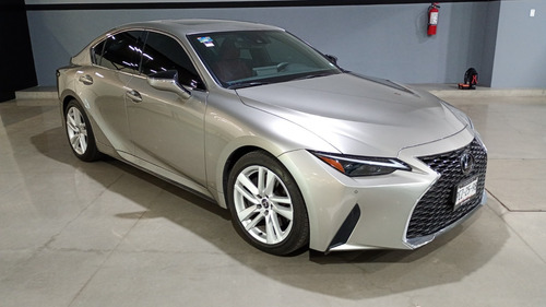 Lexus IS 4p 300 Premium L4/2.0/T Aut
