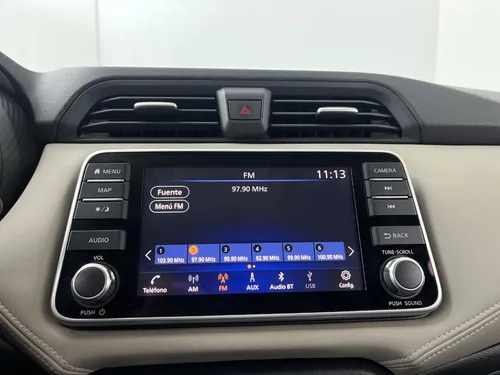 Nissan Versa EXCLUSIVE 1.6 AUT