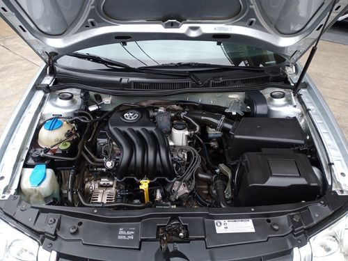 Volkswagen Bora 2013 2.0 Trendline