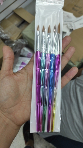 Imagen 2 de 2 de Set De 5 Pinceles Acrílico Gran Oferta