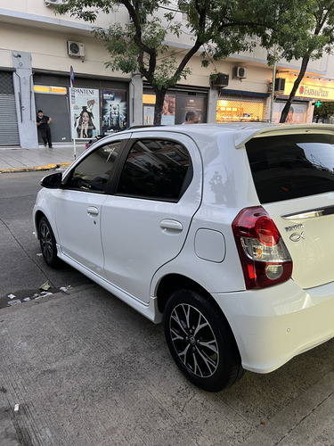 Toyota Etios 1.5 Xls Mt6